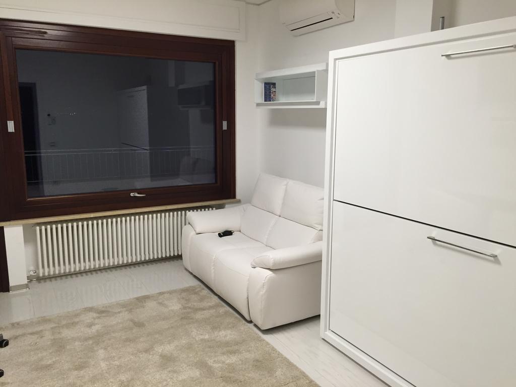 רג'יו די קאלאבריה Reggio Suite חדר תמונה